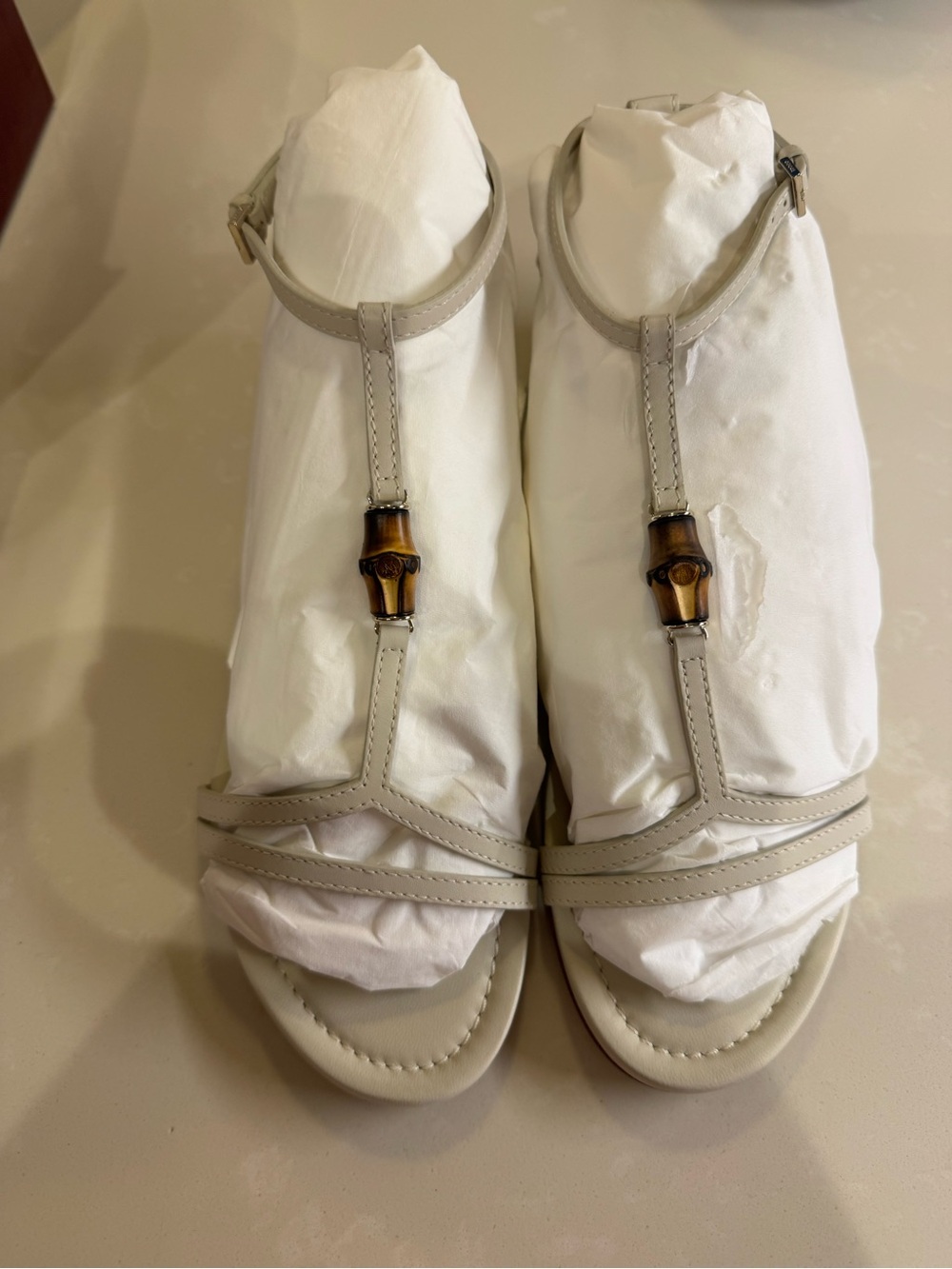 Gucci white leather bamboo sandal